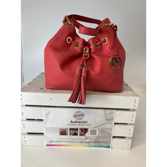 MICHAEL KORS, LARGE PINK PEBBLED LEATHER HANDBAG WITH TASSEL - Picture 1 of 16